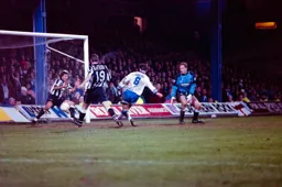 Scott Oakes finishes it off