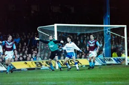 Scott Oakes all eyes for the Hammers keeper