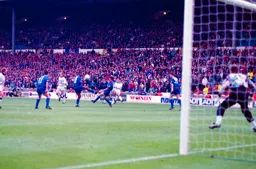 Ceri Hughes from distance