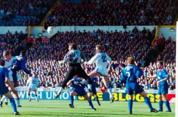 Kerry Dixon hoping the ball going to arrive on his head