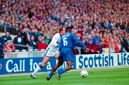 Kerry Dixon trying to get past Chelsea’s Sinclair