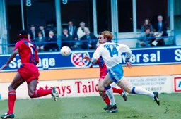 John Hartson races for the ball