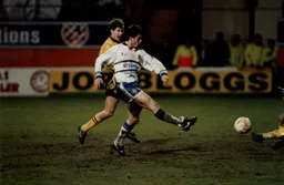 Ceri Hughes shoots but without success