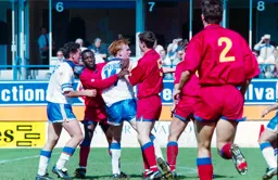 Paul Telfer comes to his mate’s rescue