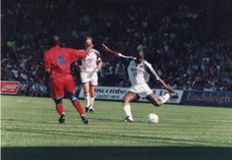 Marvin Johnson puts the ball over