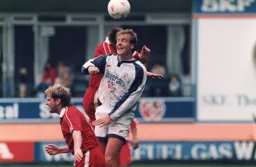 Kerry Dixon shows determination
