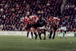 Dwight Marshall can't find a way through