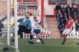 AndrewFotiadis crosses the ball to Oldfield for the opener.