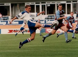 Sean Evers on the attack