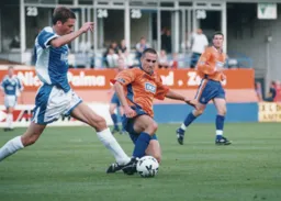 Andrew Fotiadis in defensive mode this time