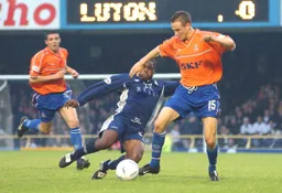 Matthew Taylor about to ride a tackle