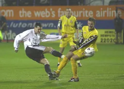 Luton Town FC vs Lincoln City (18th Sep 2001) | Hatters Heritage | A ...