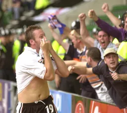 Steve Howard after scoring his goal