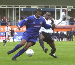 Sagi Burton holds off Emmerson Boyce