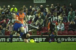 Steve Howard forces his way through