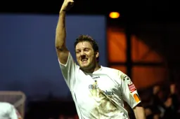 Steven Howard celebrates his goal