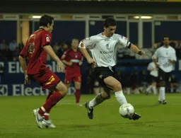 Steve Robinson takes on Richard Garcia