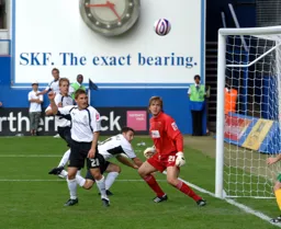 Alan Goodall is about to give Luton a 2 goal lead