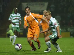 Steve Robinson pushes forward