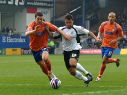 Lewis Emanuel pushing forward