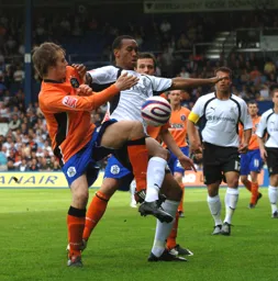 Calvin Andrew tussling for the ball