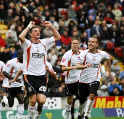 Micky Splillane celebrates his goal
