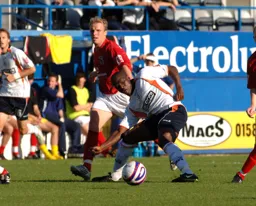 Claude Gnakpa keeps his eyes on the ball
