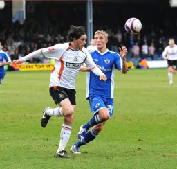 Ian Henderson gets down the wing