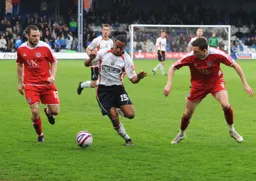 Ed Asafu-Adjaye seems to be boxed in