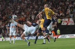 Asa Hall tries an overhead kick