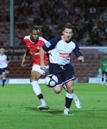 Kevin Gallen gets in the clear