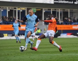 Claude Gnakpa loses the ball on the edge of the penalty area