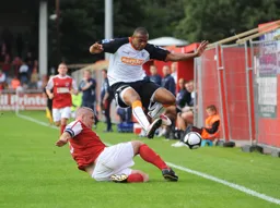 Matthew Barnes-Homer in flying form as he beats Steve McNulty