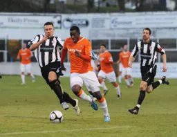 Amari Morgan-Smith shows the Bath defence a clean pair of heels