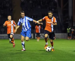 Robbie Willmott attacks down the wing