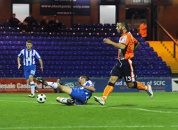 Stuart Fleetwood nearly snatches a stoppage time winner