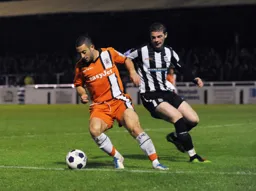 Stuart Fleetwood turns his marker