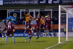 Scott Rendell`s late headed goal earns Town a replay