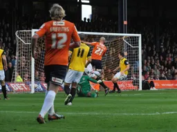 Luke Guttridge scores the injury time winner
