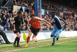 Danny Hylton goes on a strong run