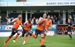 Alan Sheehan Pelly-Ruddock Mpanzu and Jack Stacey celebrate with Alan McCormack after scoring his goal