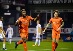 Kazenga LuaLua celebrates his goal