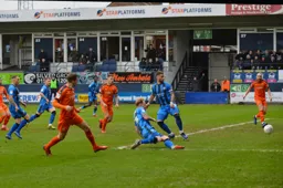 Jack Stacey beats the keeper at the near post to put Luton 2-1 up