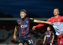 Sam Beckwith getting tight to his marker