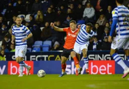 Kal Naismith battling for the ball