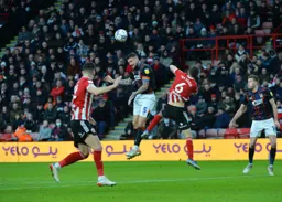 Sonny Bradley wins his flick on