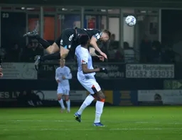 That's one way to win an aerial battle against Elijah Adebayo