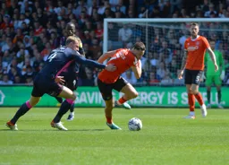 Harry Cornick turning Joe Worrall