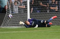 Ethan Horvath is beaten by this shot but the ball goes wide into the side netting