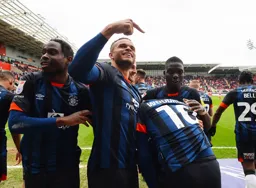 Carlton Morris points to goalscorer of the second goal